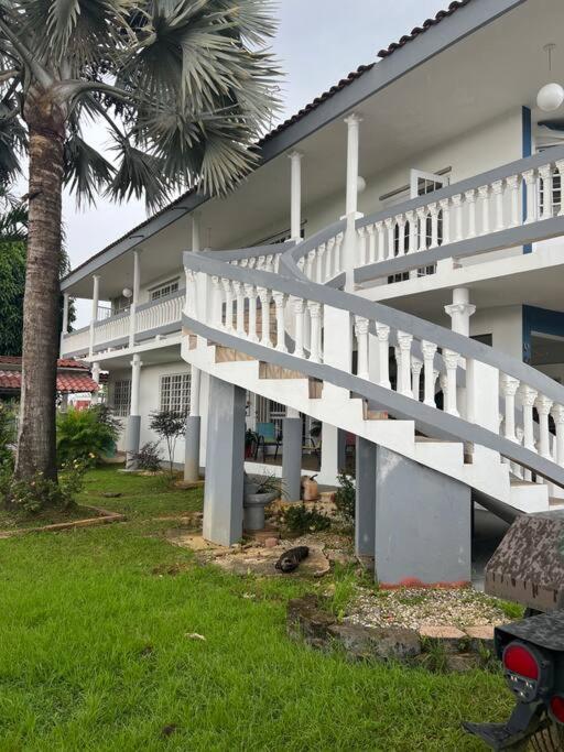 Mayaguez Spacious 3 Bedroom Villa ภายนอก รูปภาพ